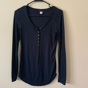 Cute old navy long sleeve!